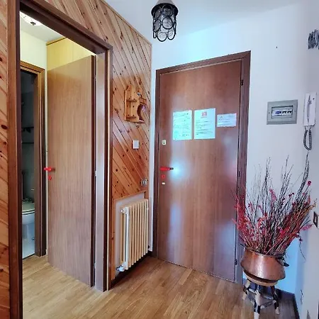 - La Casetta Di Legno - I Colori Della Natura